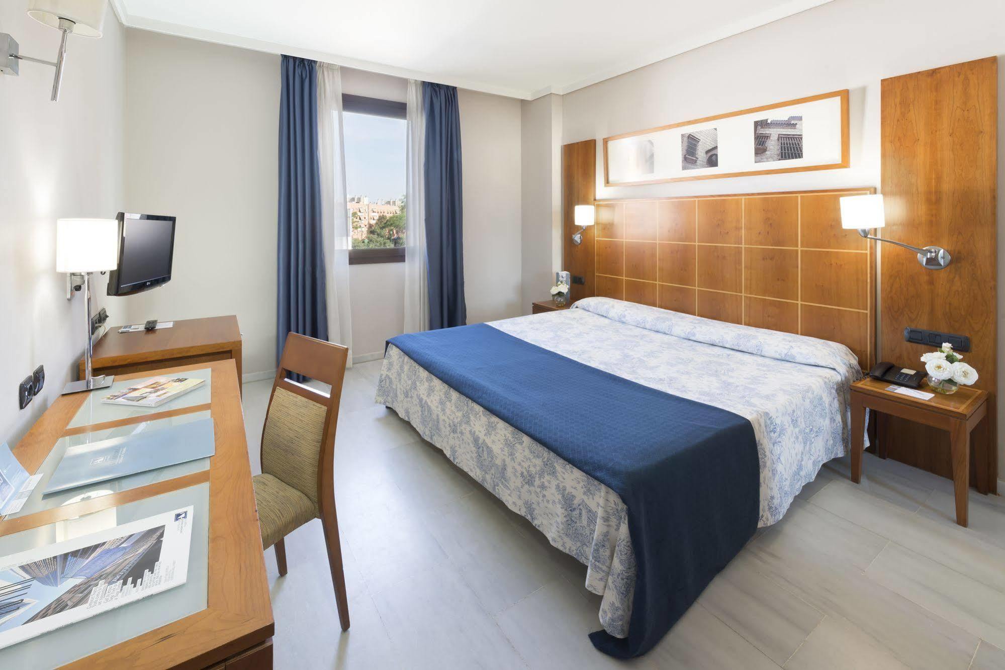 Exe Ciudad De Cordoba Hotel Kültér fotó